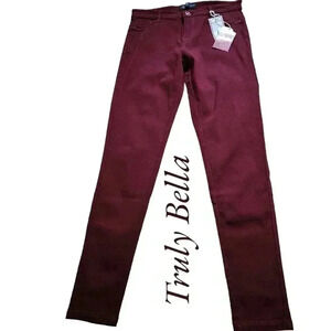 Truly Bella Pants 9 NWT
